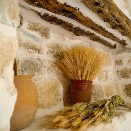 Little Cellar Folégandros