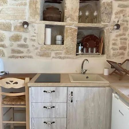 Little Cellar Folegandros Town